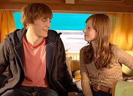 jonas-nay-in-homevideo-275x198-bild-2-1304187.jpg