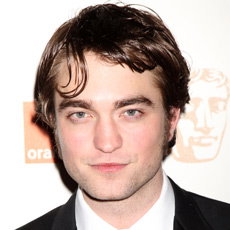 kristen-stewart-robert-pattinson-bei-den-bafta-awards-230x230-bild-1-643957.jpg