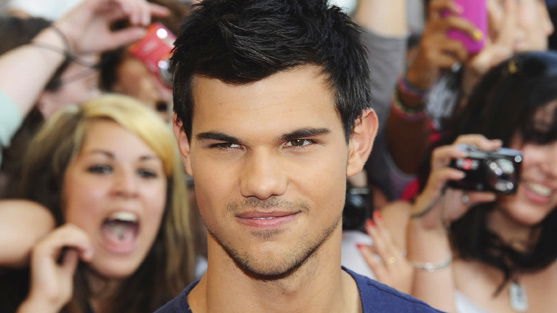 Taylor Lautner: Mädels sind nur an Jacob interessiert