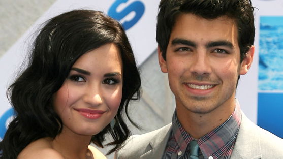 Joe Jonas will Demi Lovato einen Ring kaufen