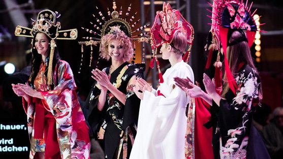 asia-style-outfits-2103752.jpg