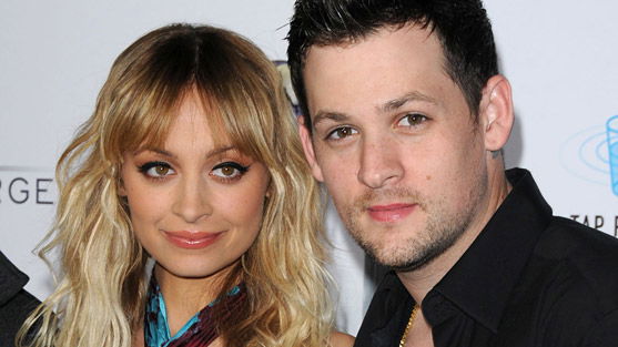 Nicole Richie zeigt ihren Baby-Bauch!