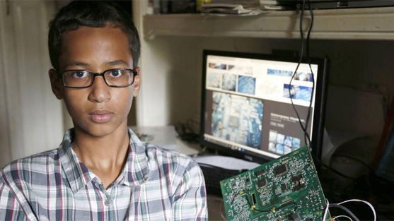 Schüler wird wegen selbstgebastelter Uhr verhaftet