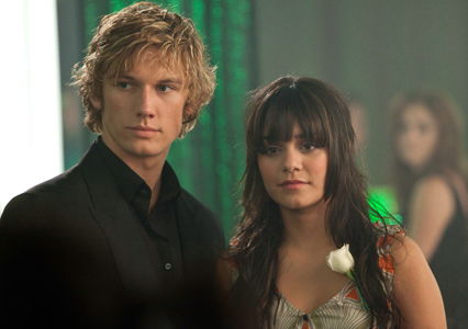 Vanessa Hudgens und Alex Pettyfer ein Paar im Beastly-Film?