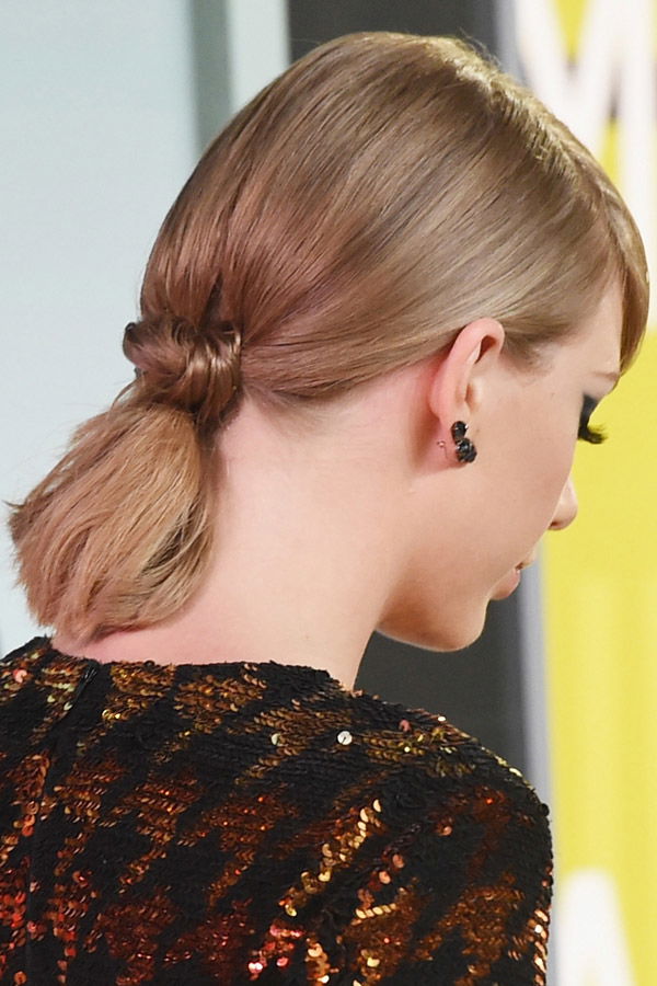 Taylor Swift Ponytail