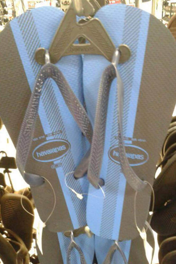 Nach #TheDress: Welche Farbe haben die Flip-Flops?