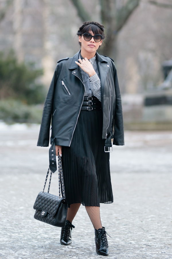 Netzstrumpfhose & Biker-Jacke