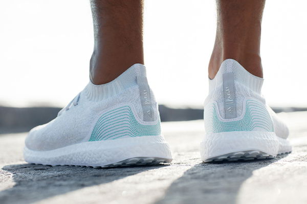 Adidas Laufschuhe aus recyceltem Material