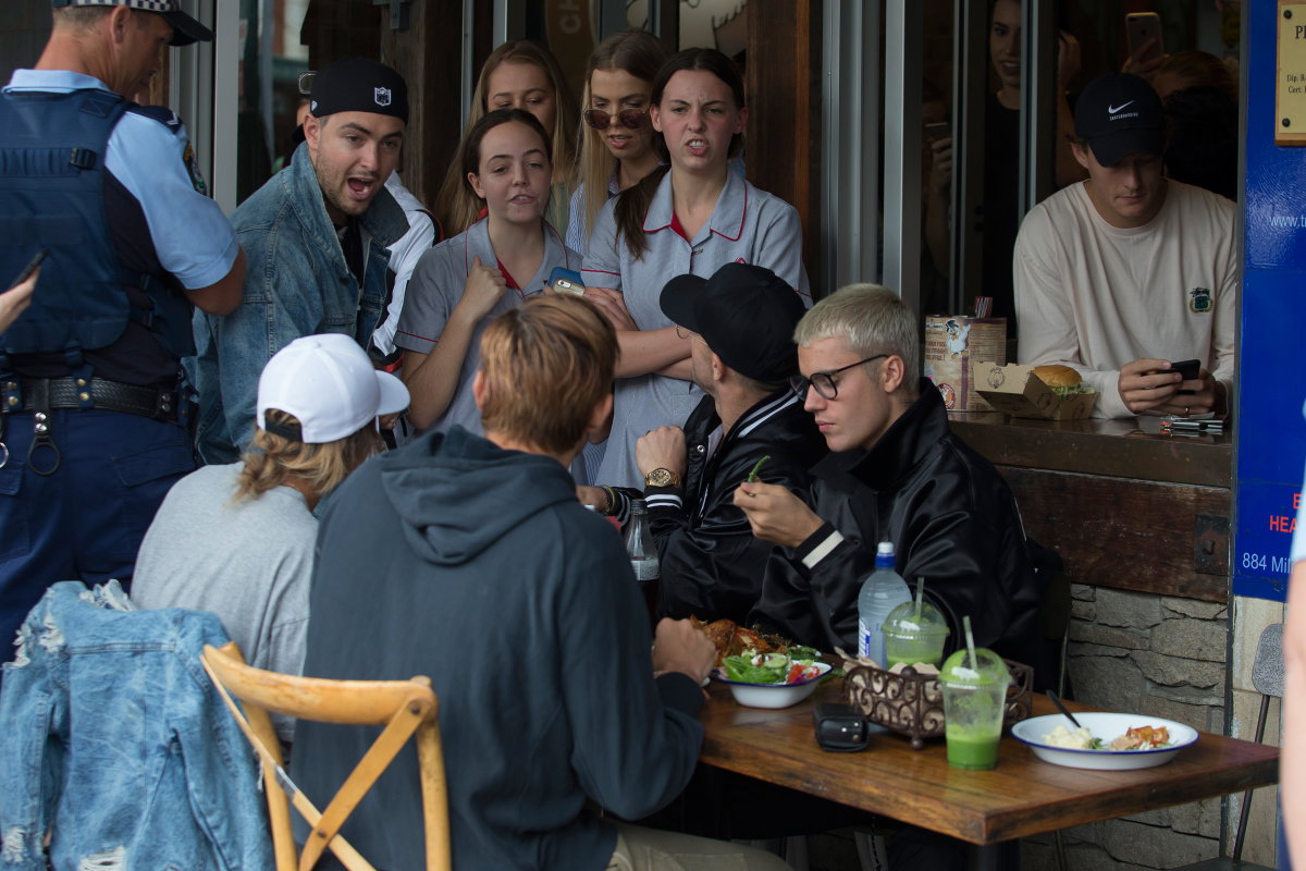 justin-bieber-belagert-inline
