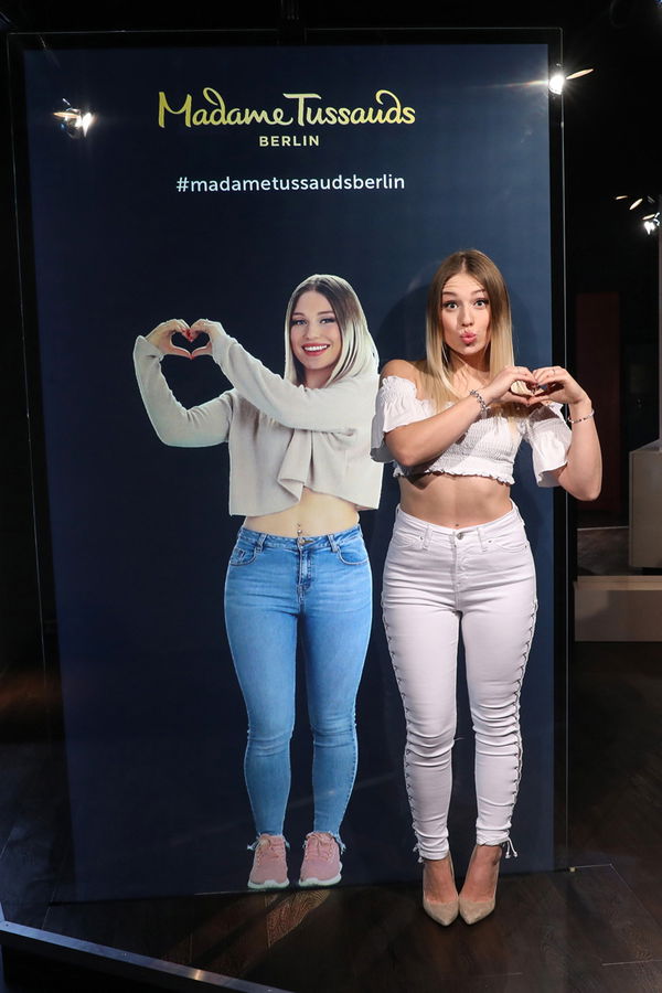 Bibi bekommt ein Hologramm bei Madame Tussauds Berlin