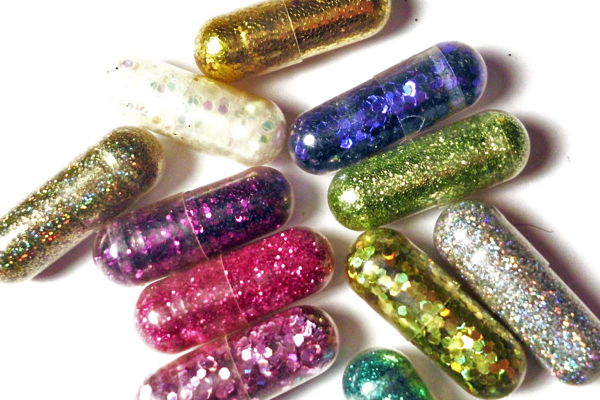 Glitzerpillen für die Toilette