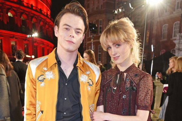 Natalia Dyer & Charlie Heaton