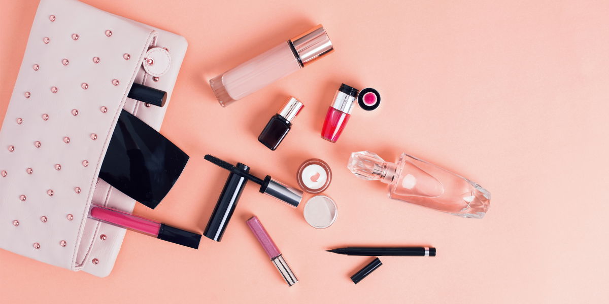 Kosmetik: Wie lange hält Sonnenmilch, Parfum & Co.?
