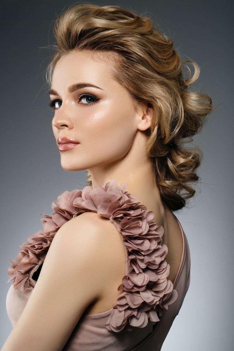Konfirmationsfrisuren mit Locken