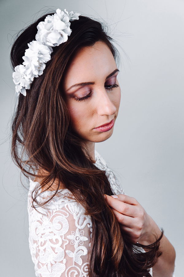 Konfirmationsfrisuren mit Haarschmuck