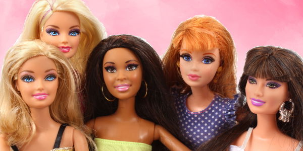 Duckie Thot sieht aus wie eine echte Barbie