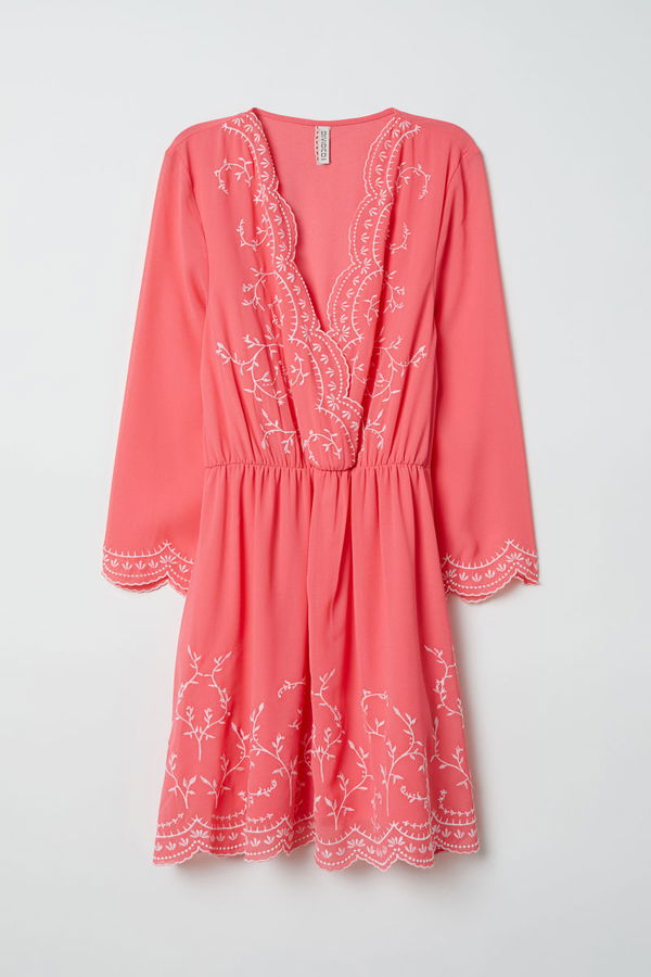 Besticktes Kleid von H&M
