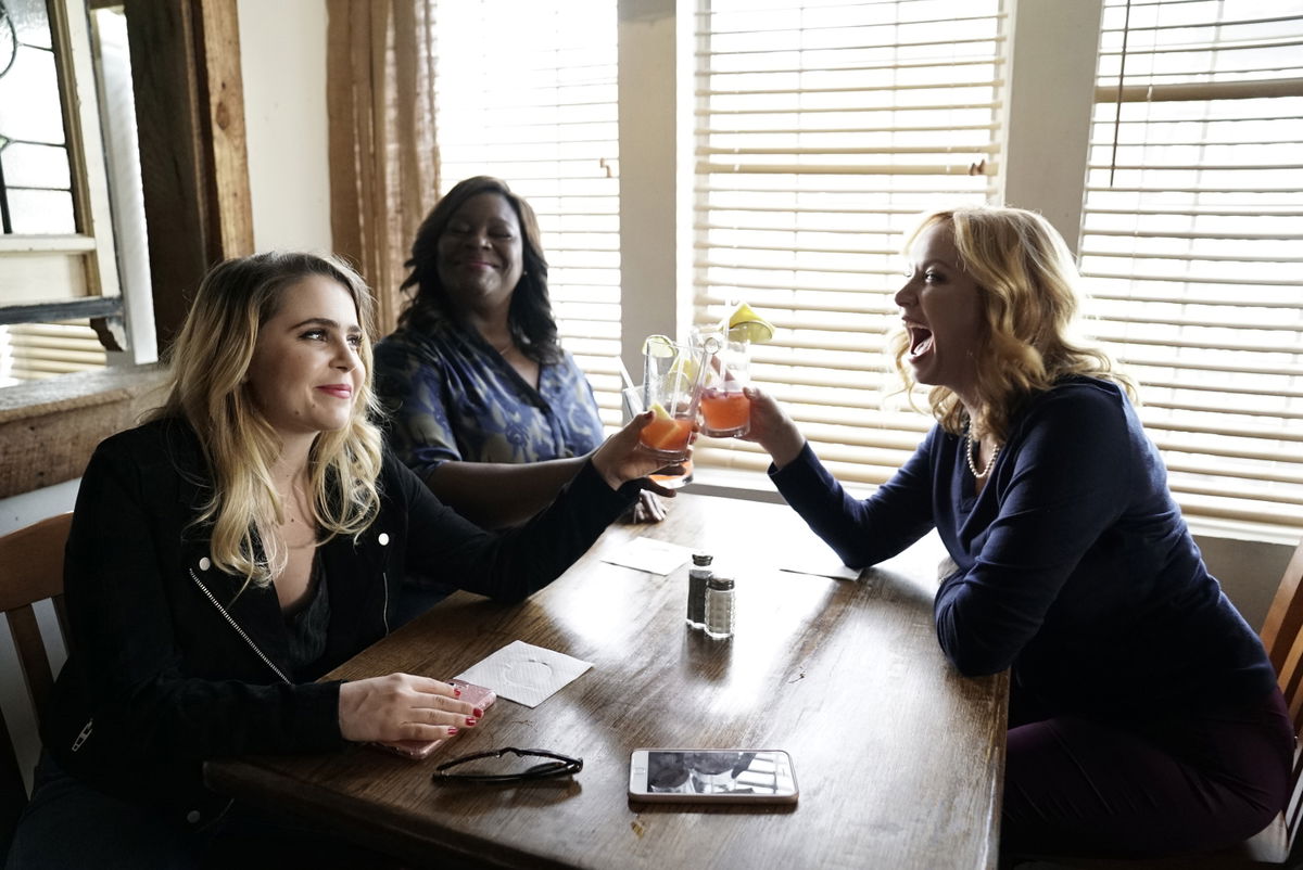 7 neue Netflix-Serien, die deinen Juli retten!