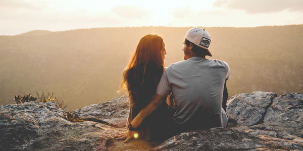 Erstes Date: So verhält sich dein Schwarm laut Sternzeichen