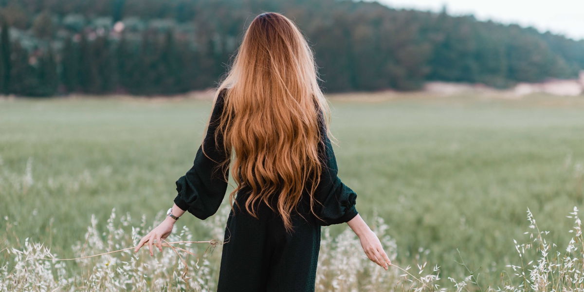 Diese Shampoos regen dein Haarwachstum an!