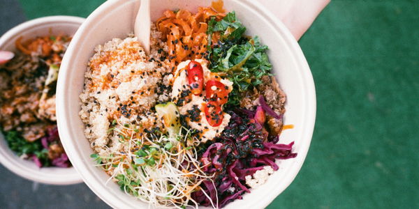 Poke Bowl: So kannst du das Blogger-Food ganz einfach selbst machen