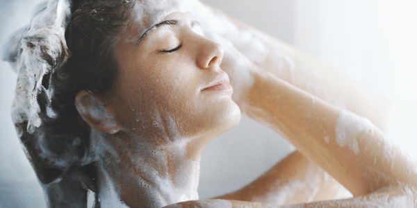Ab sofort waschen wir unsere Haare nur noch mit diesem Shampoo!