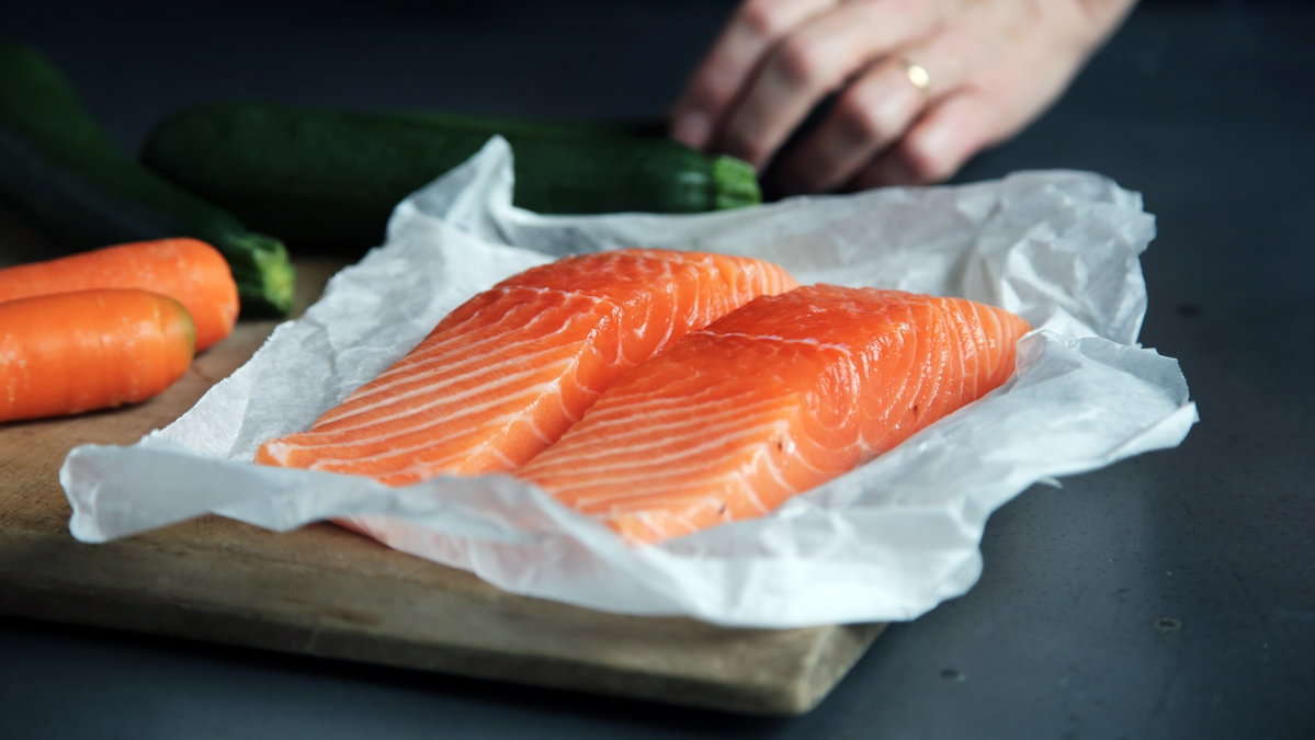 lachs.gegen-pms-beschwerden-quer