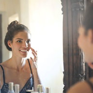 Glow-up ohne Filter: Warum natürliche Haut jetzt im Trend liegt