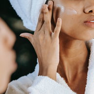 Glow-up ohne Overload: 5 Beauty-Routinen für einen hektischen Morgen